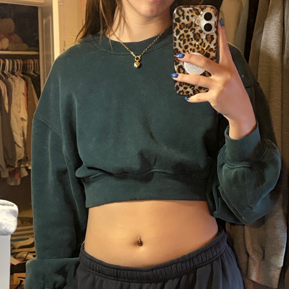 Urban Outfitters Green Cropped Sweatshirt